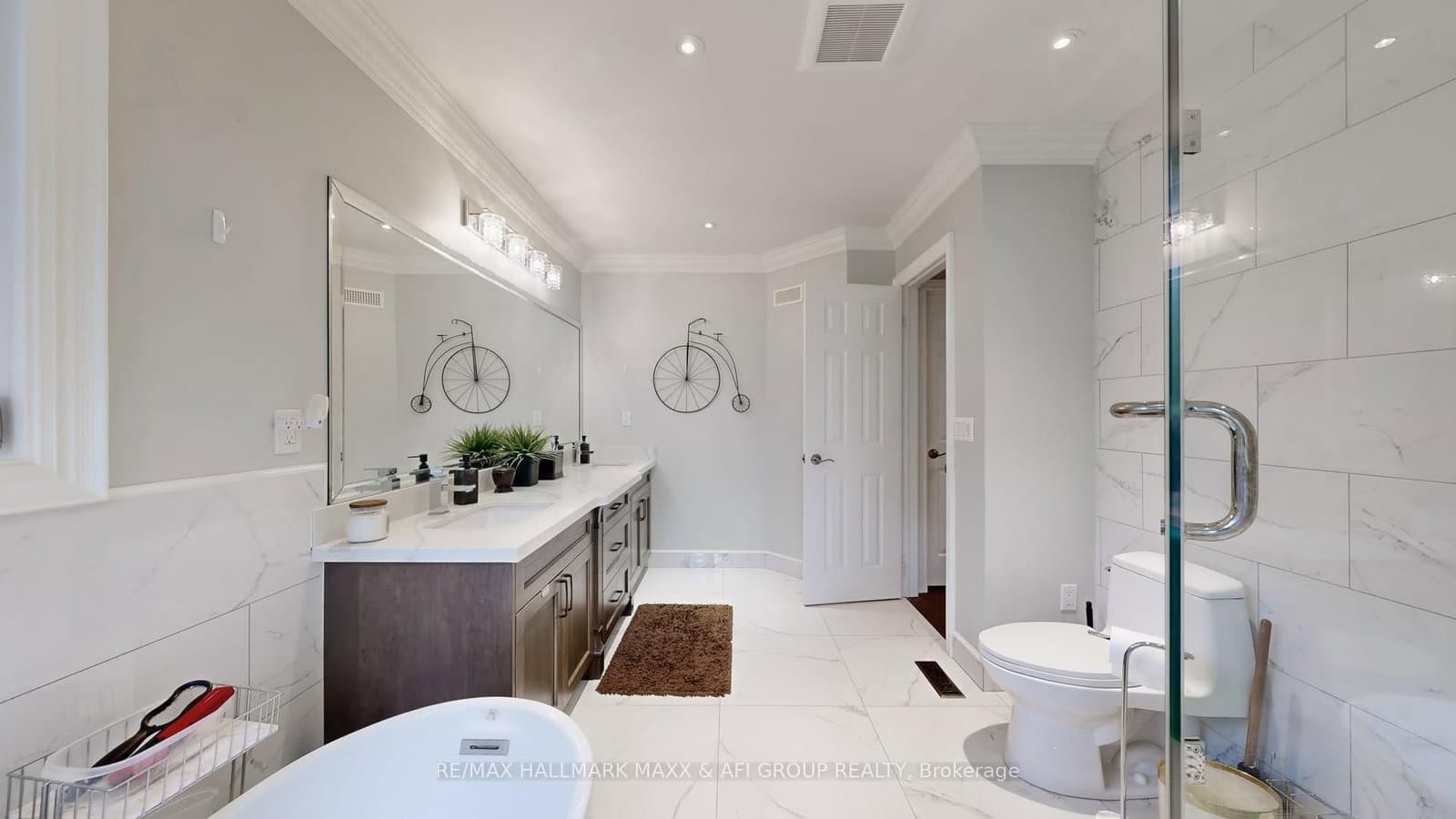 94 Corner Ridge Rd, Aurora - Photo 27 of 40