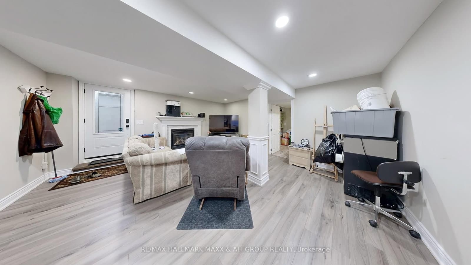 94 Corner Ridge Rd, Aurora - Photo 34 of 40