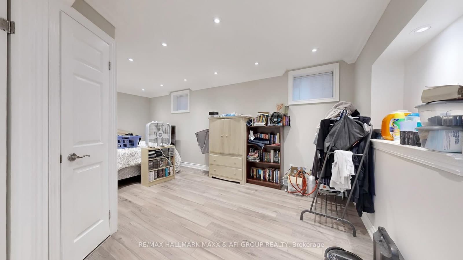 94 Corner Ridge Rd, Aurora - Photo 39 of 40