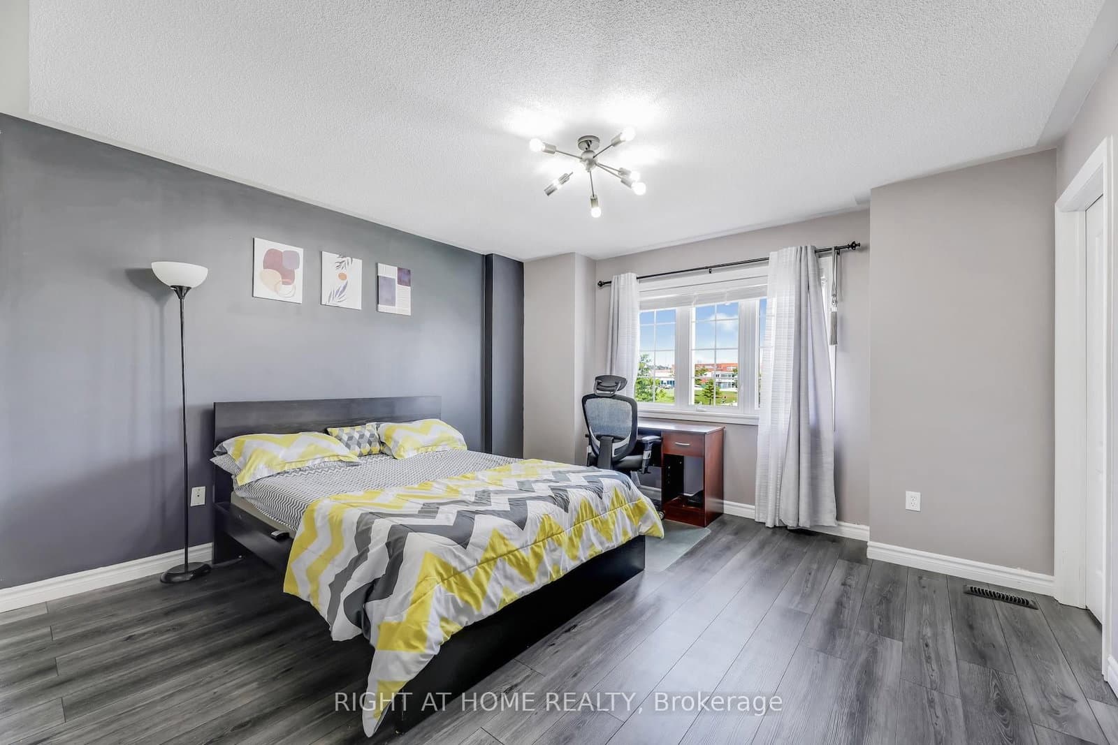 98 Bagnell Cres, Bowmanville - Photo 16 of 40