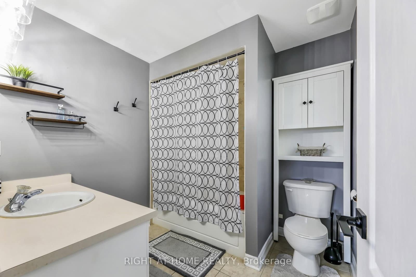 98 Bagnell Cres, Bowmanville - Photo 18 of 40