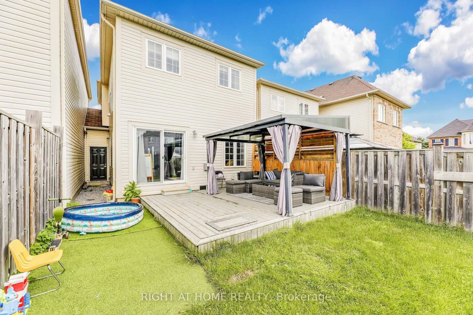98 Bagnell Cres, Bowmanville - Photo 36 of 40
