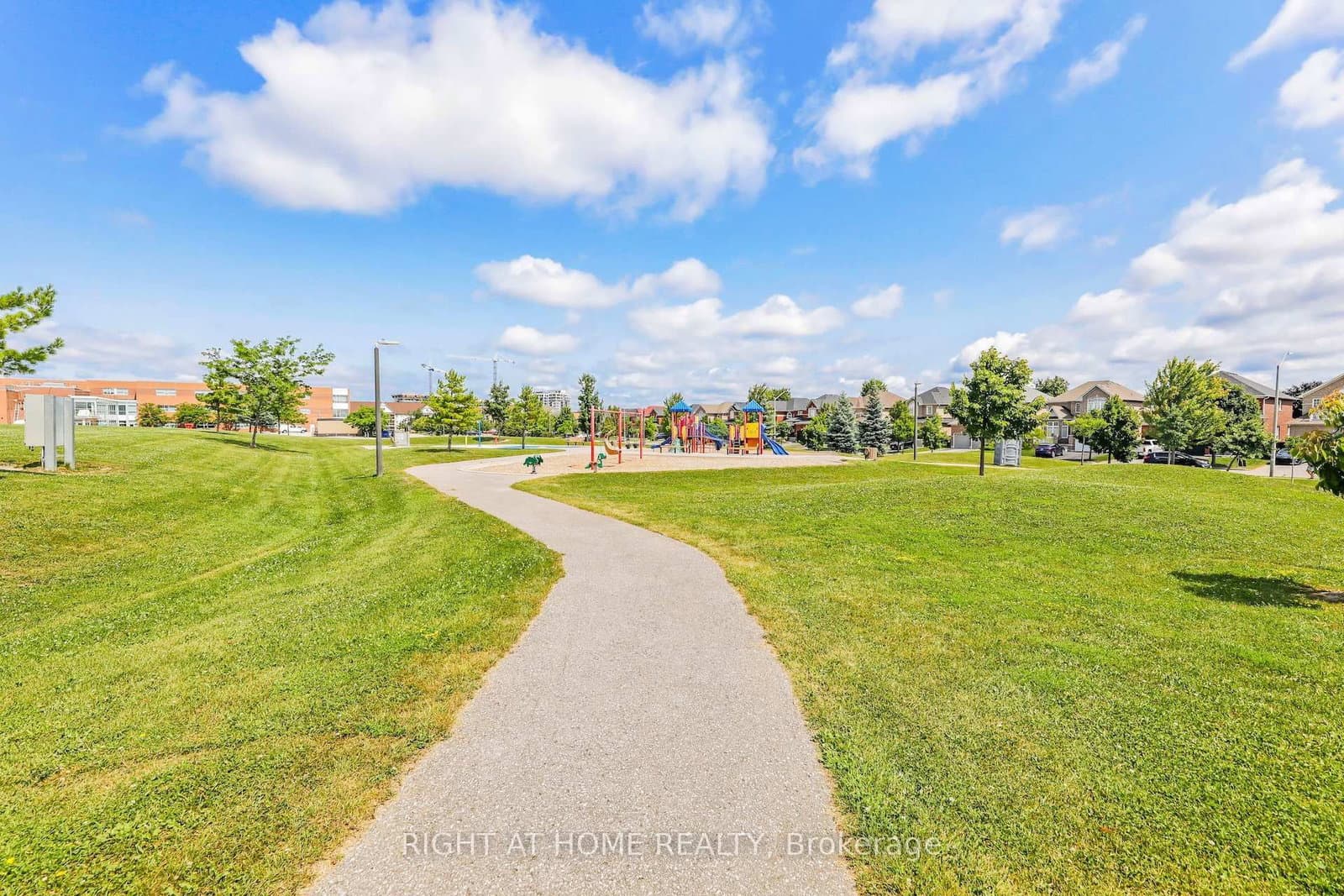 98 Bagnell Cres, Bowmanville - Photo 40 of 40