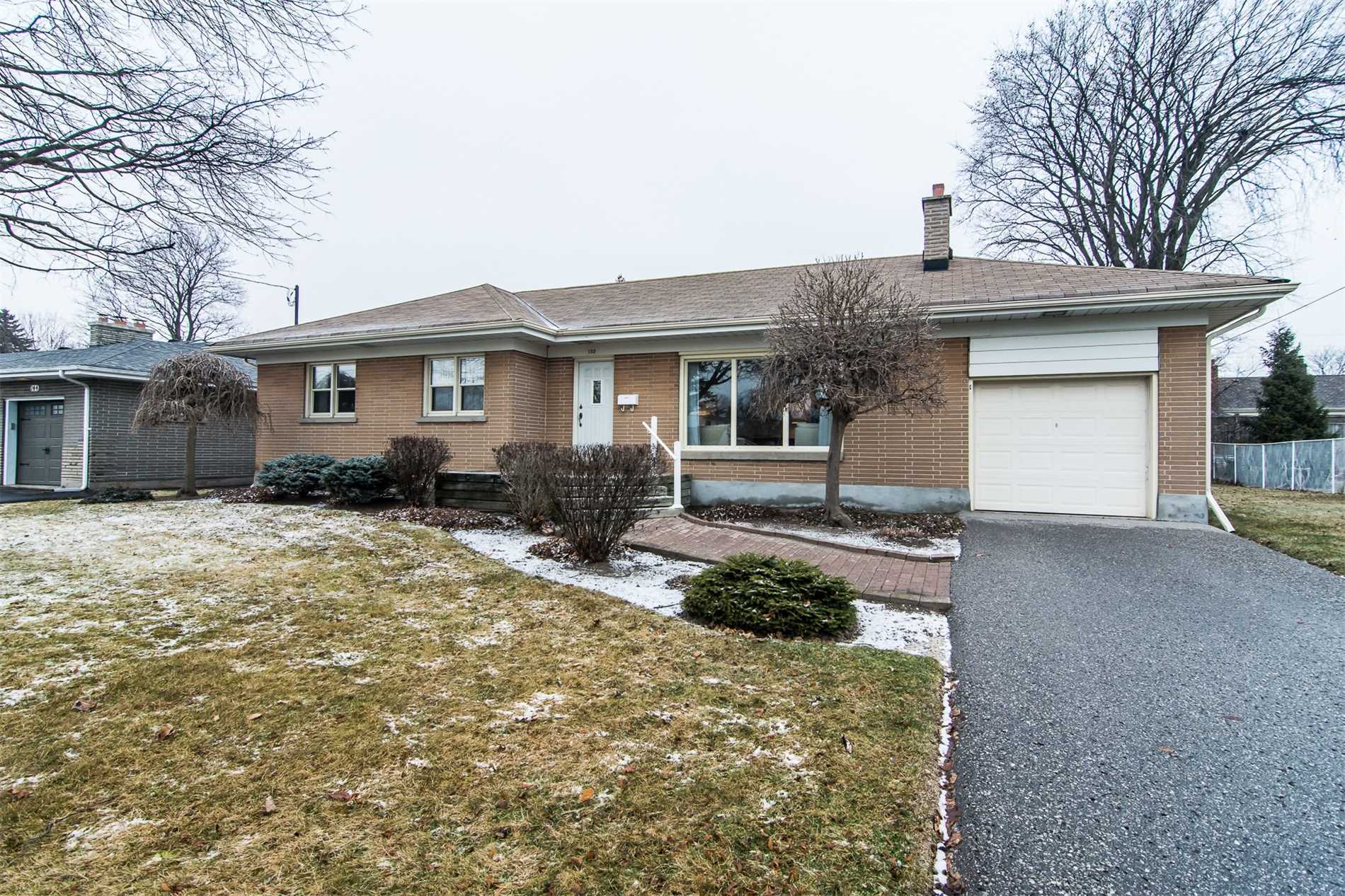 Front exterior, 132 Winona Ave, Oshawa, before renovation