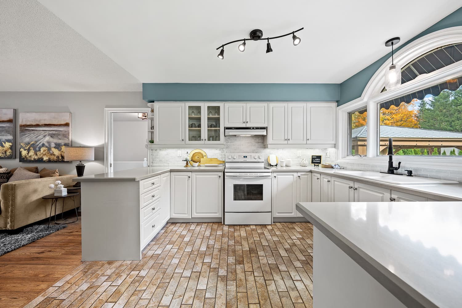 19 Ambleside Dr, Port Perry, after renovation