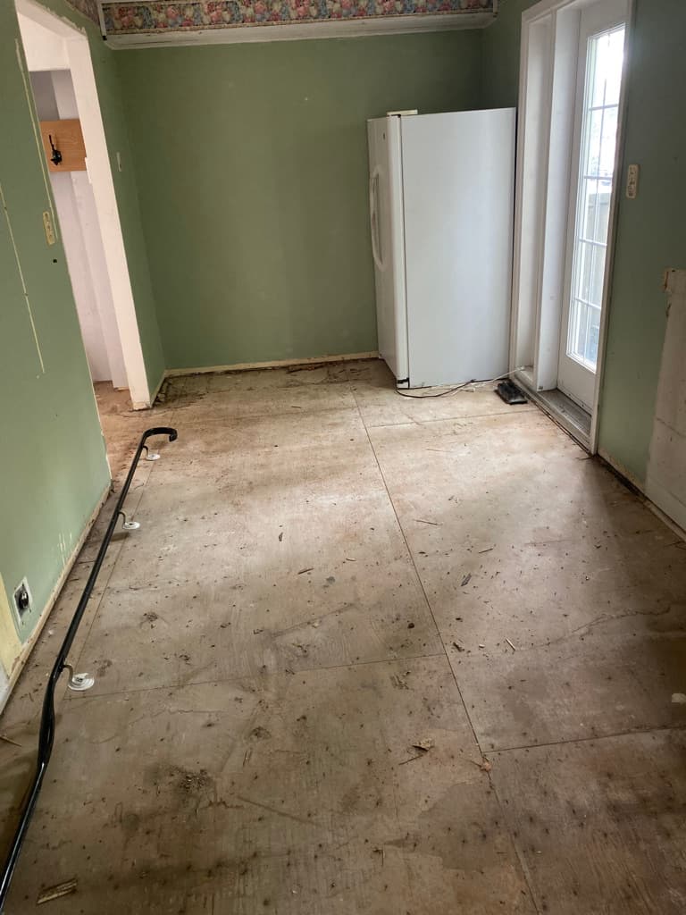 346 Killarney Crt, Oshawa, before renovation