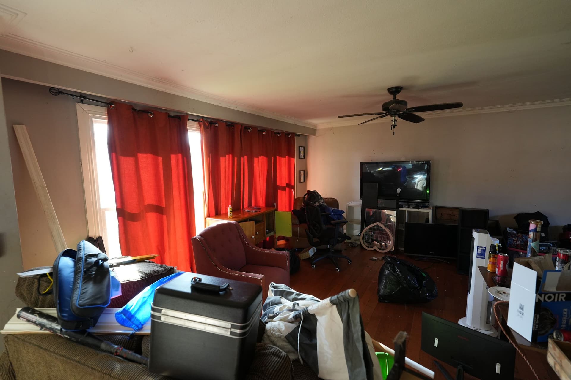 383 Windsor St, Oshawa, before renovation