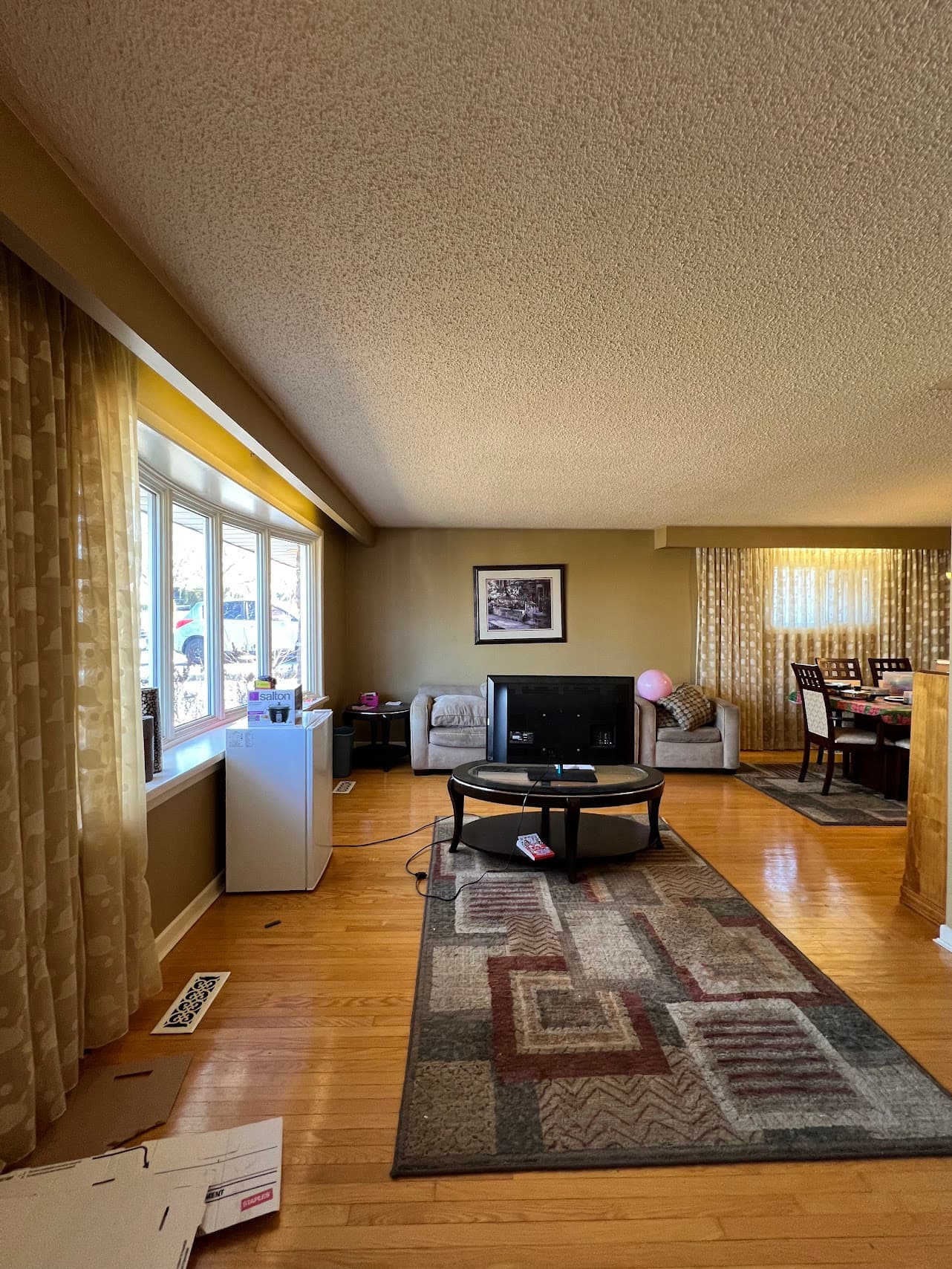 607 Dundee Dr, Oshawa, before renovation