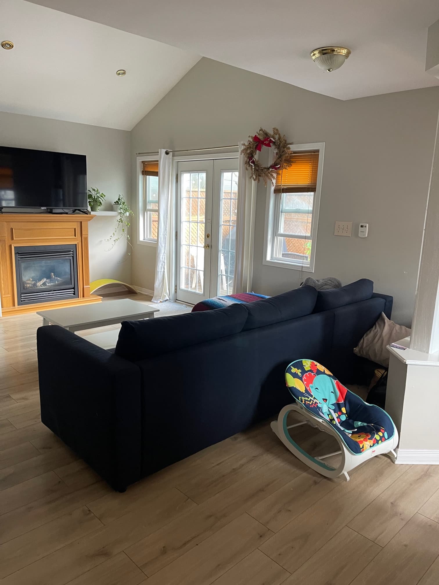 44 Eastlawn St, Oshawa - Photo 2 of 10