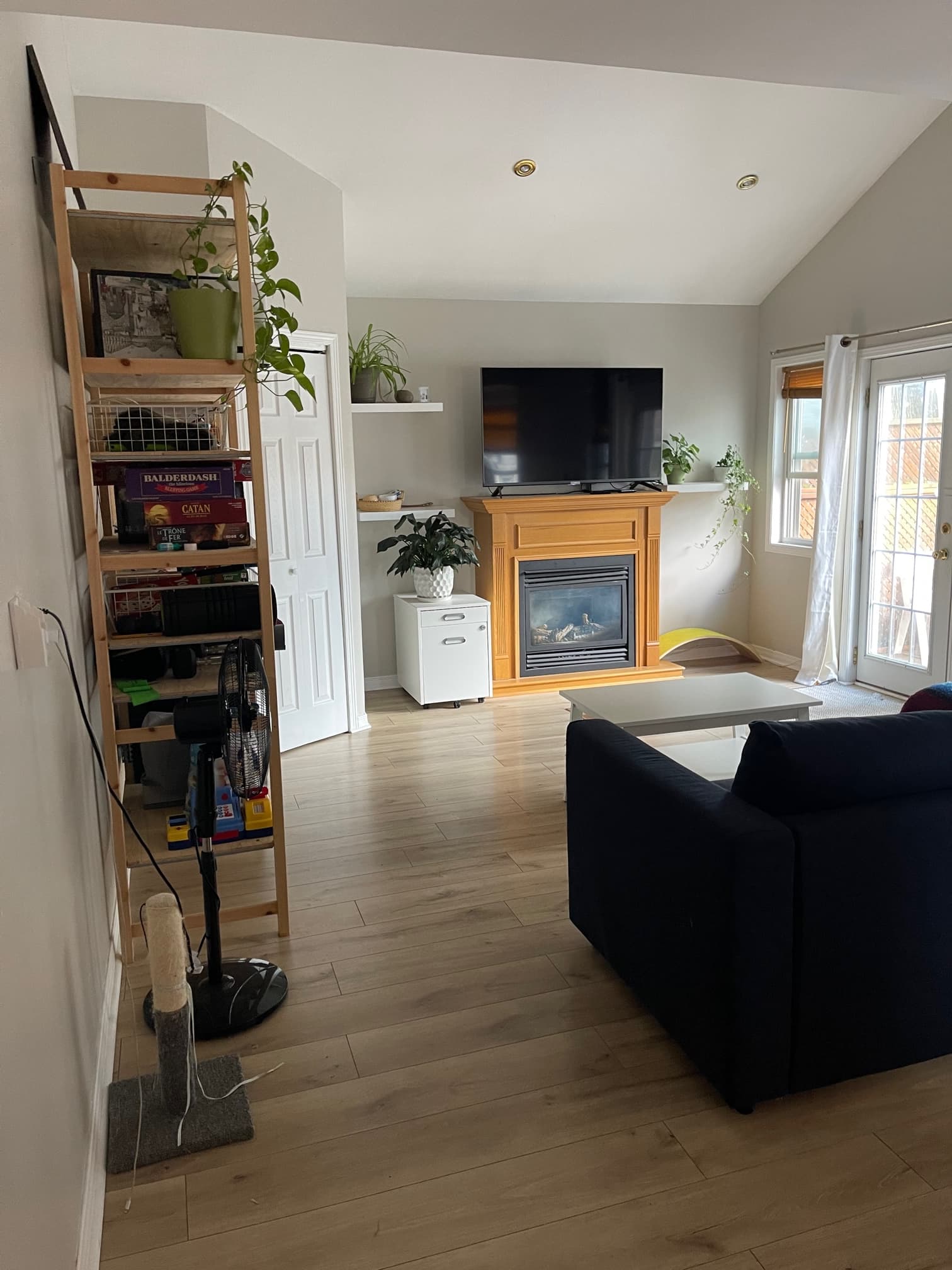 44 Eastlawn St, Oshawa - Photo 3 of 10