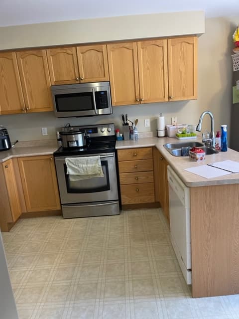 54 Marchwood Cres, Bowmanville - Photo 2 of 13