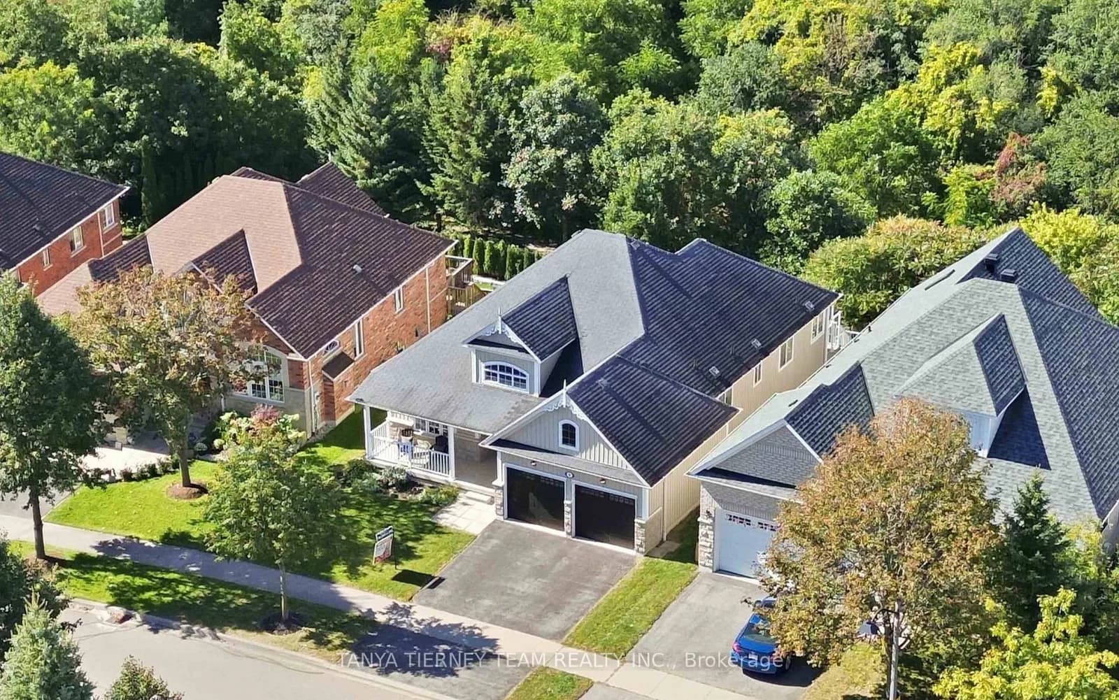 3-bedroom Detached at 4 Branthaven Court