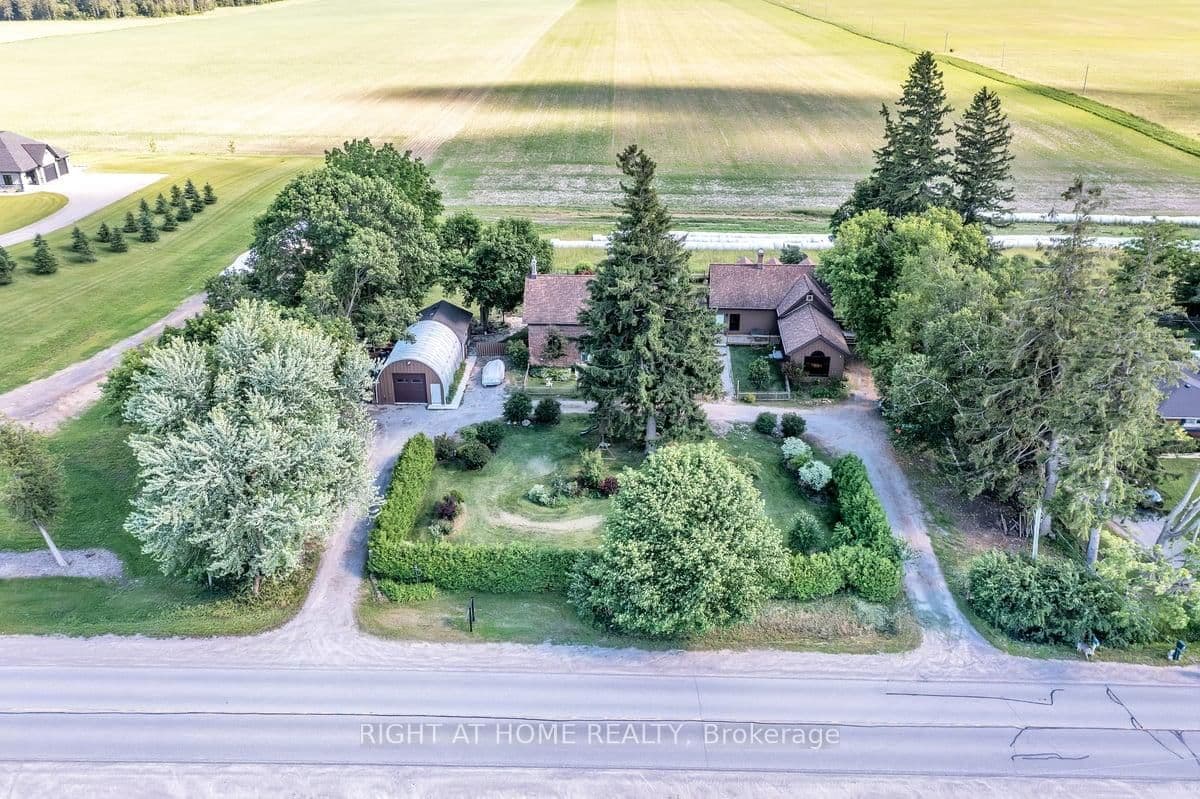 5-bedroom Detached at 1320 King Street