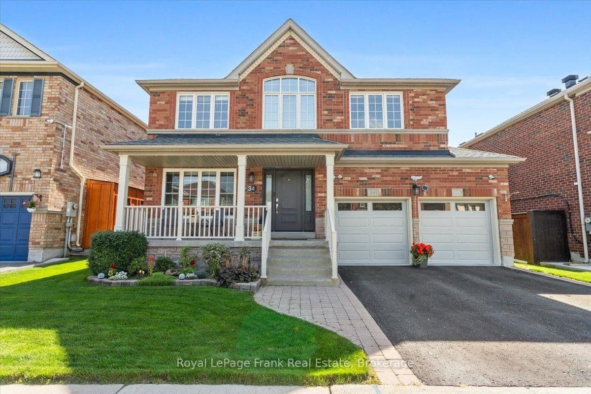 4-bedroom Detached at 34 Freer Crescent